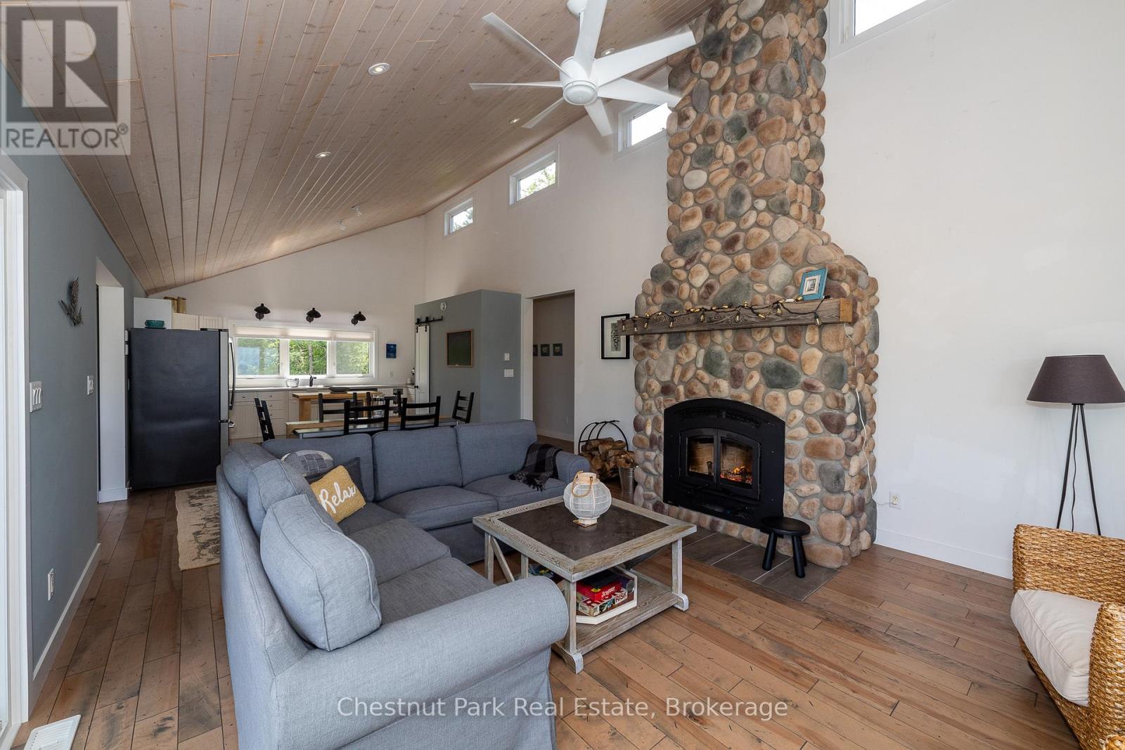 422 Dorcas Bay Road, Northern Bruce Peninsula, Ontario  N0H 2R0 - Photo 16 - X12018924