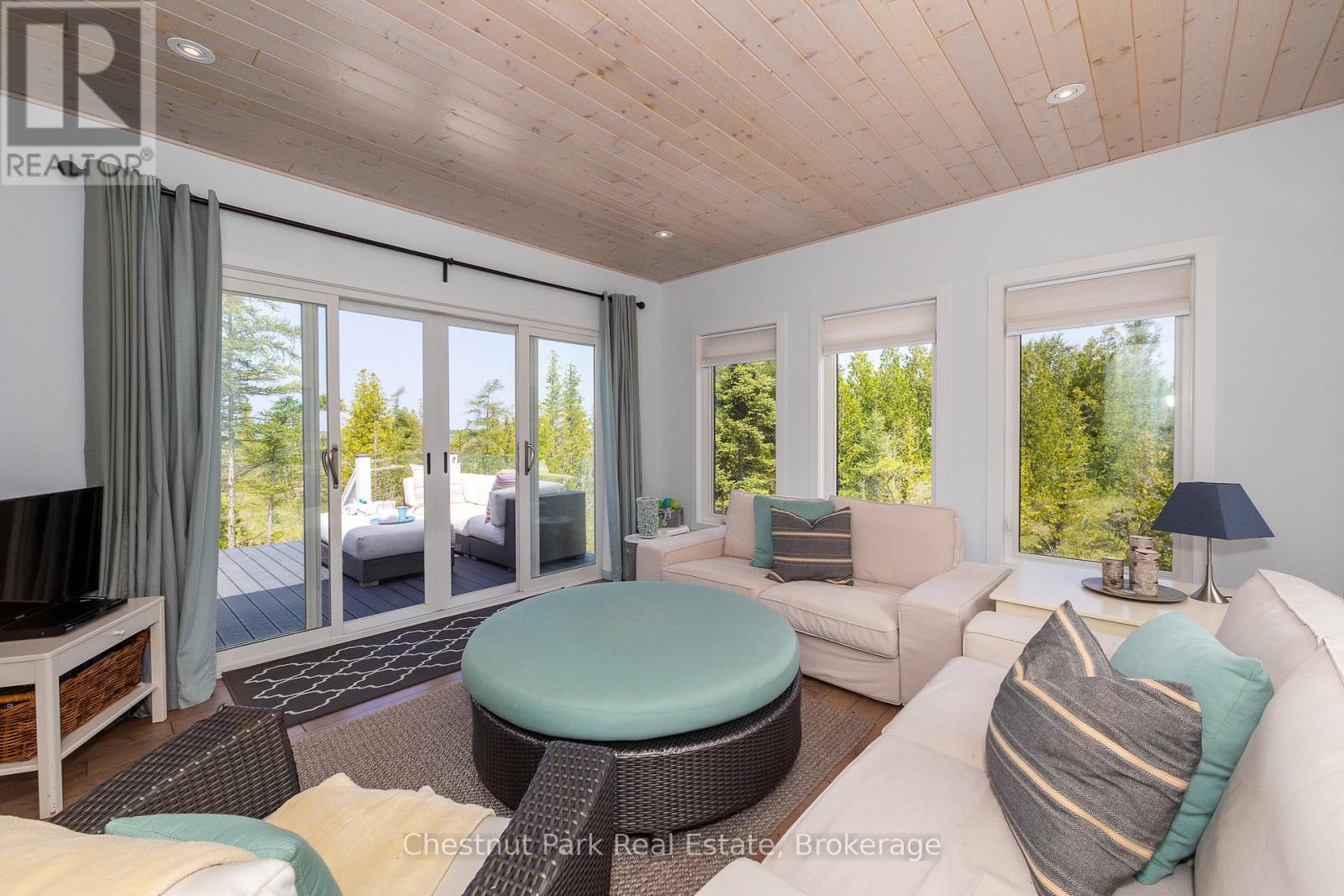 422 Dorcas Bay Road, Northern Bruce Peninsula, Ontario  N0H 2R0 - Photo 17 - X12018924