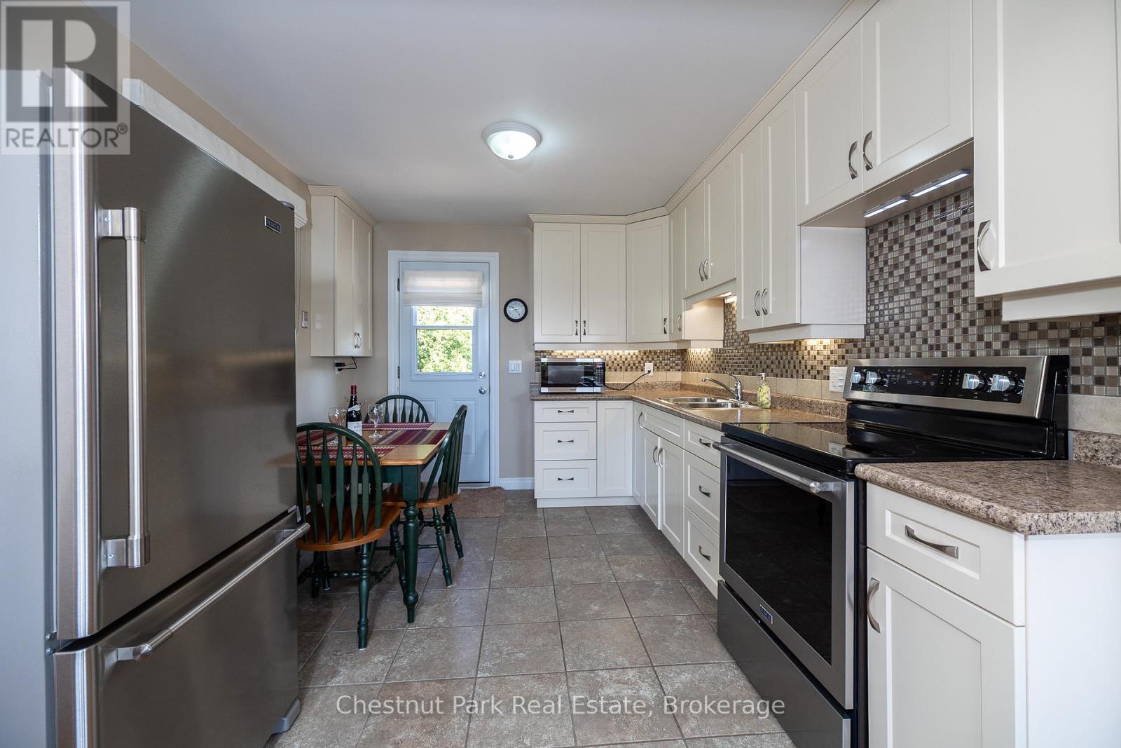 79 Howard Bowman Drive, Northern Bruce Peninsula, Ontario  N0H 2R0 - Photo 4 - X12018947