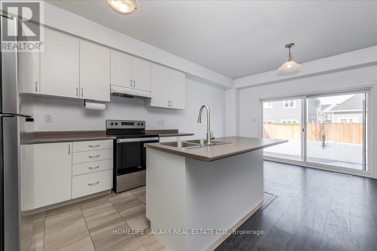 13 Hills Thistle Drive, Wasaga Beach, Ontario  L9Z 0J2 - Photo 7 - S11962210