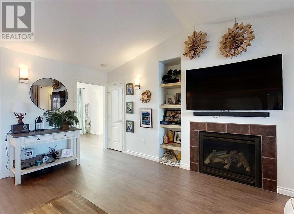 Property at 4108 15 Avenue image 3
