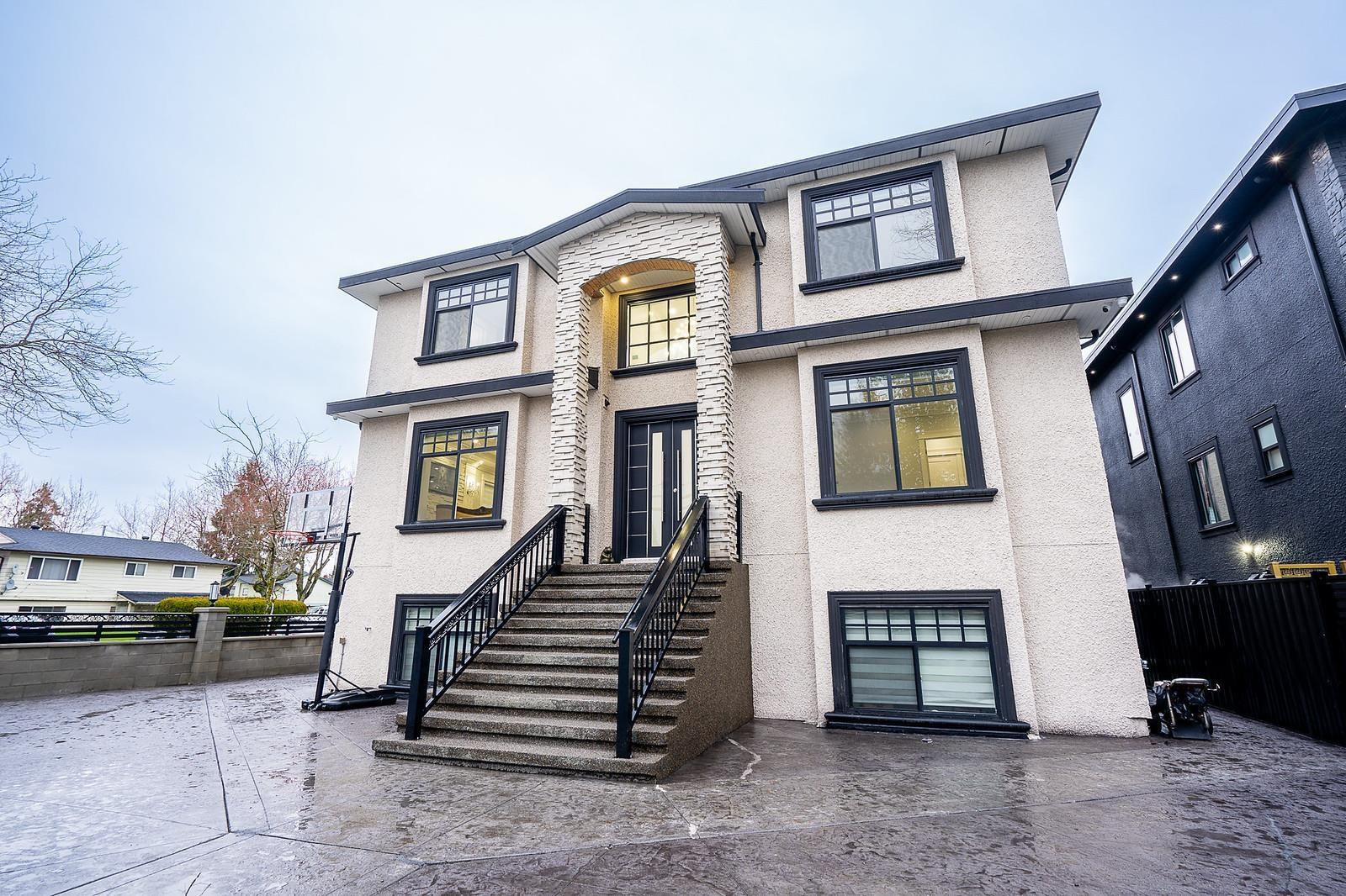 9518 132 Street, Surrey, British Columbia  V3V 5R3 - Photo 1 - R2977637