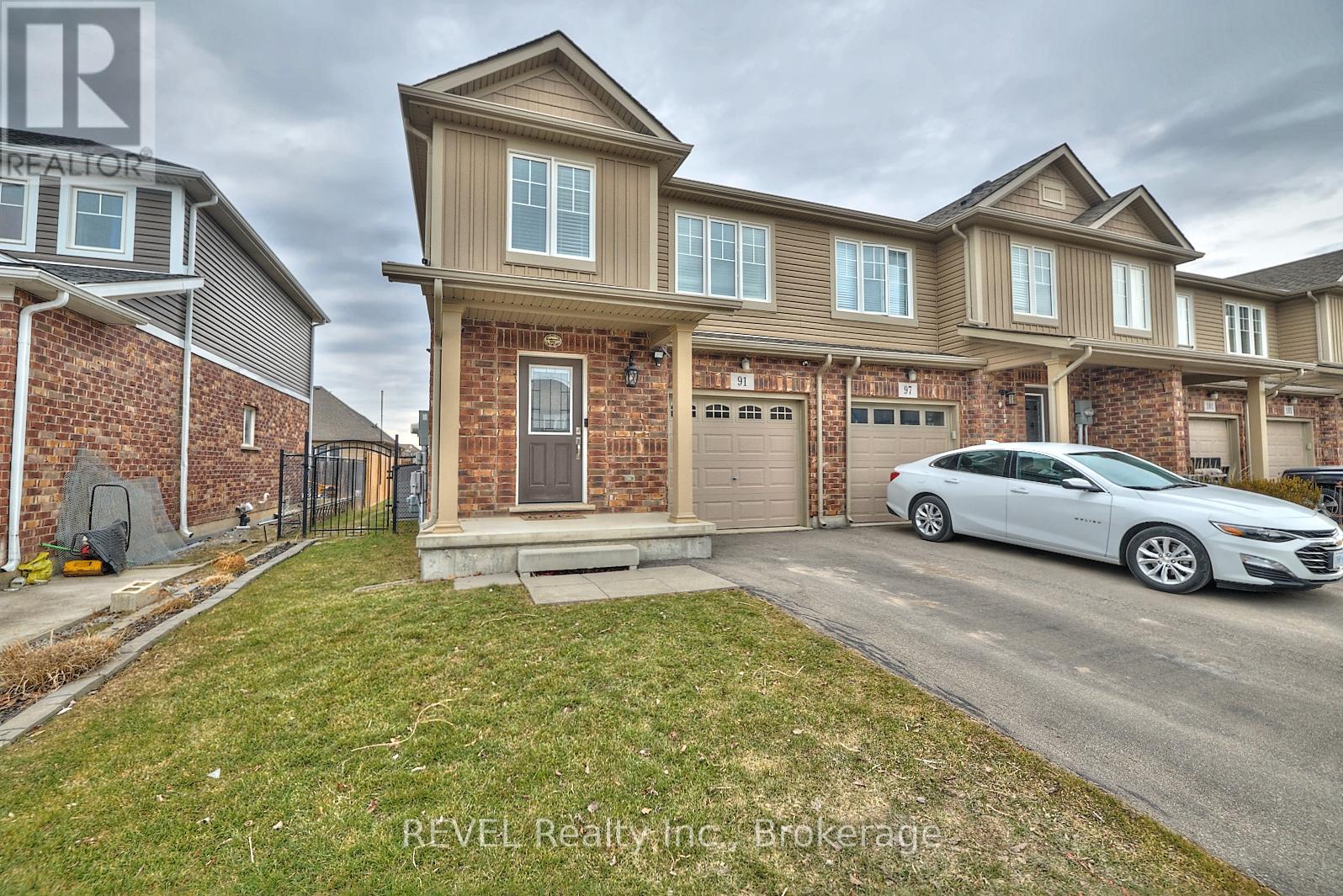 Property at 91 ROSELAWN CRESCENT image 1