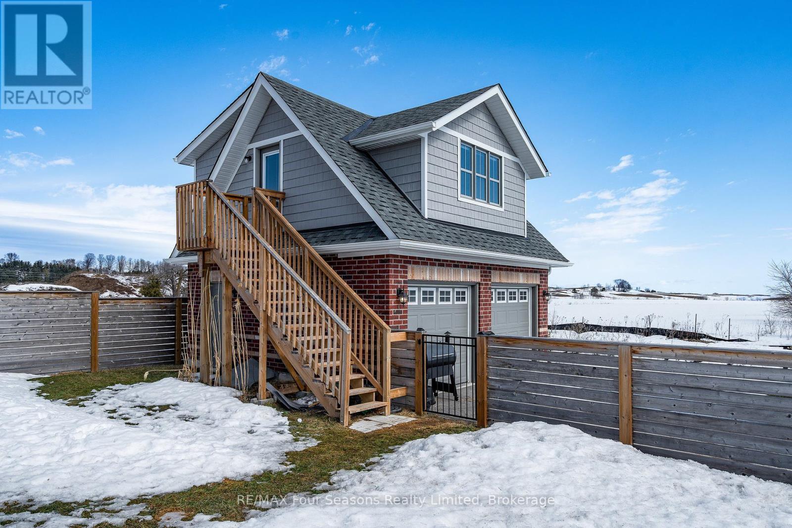 46 Francis Street E, Clearview, Ontario  L0M 1G0 - Photo 3 - S12019324