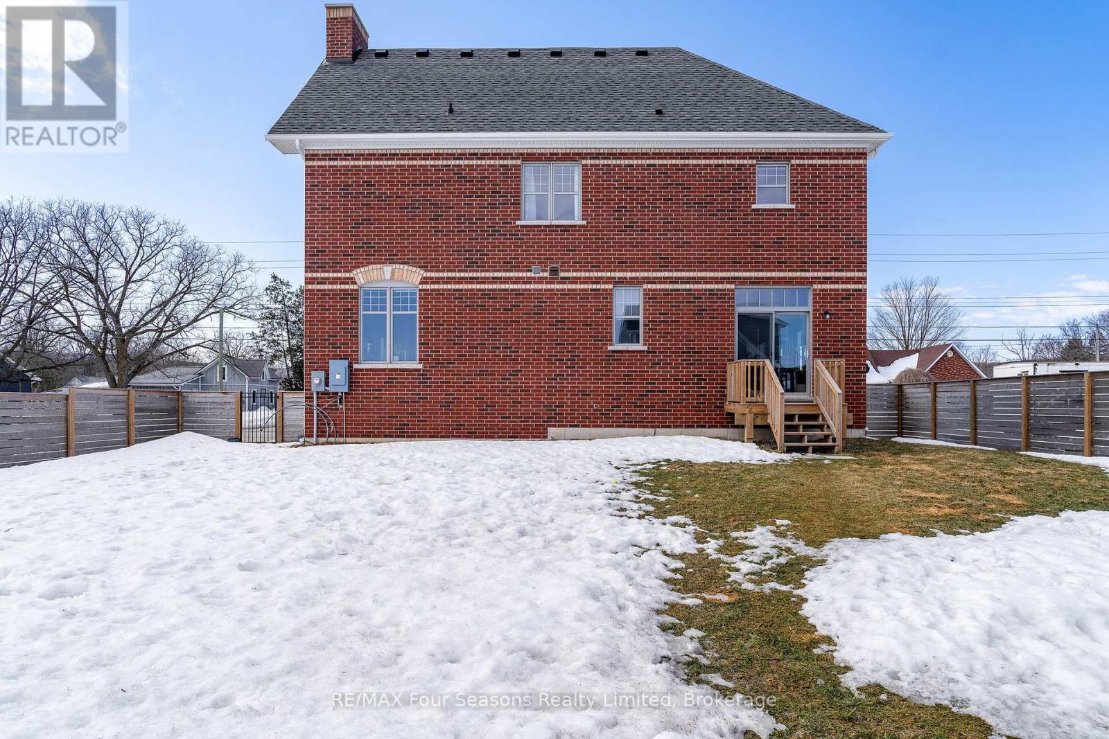 46 Francis Street E, Clearview, Ontario  L0M 1G0 - Photo 35 - S12019324