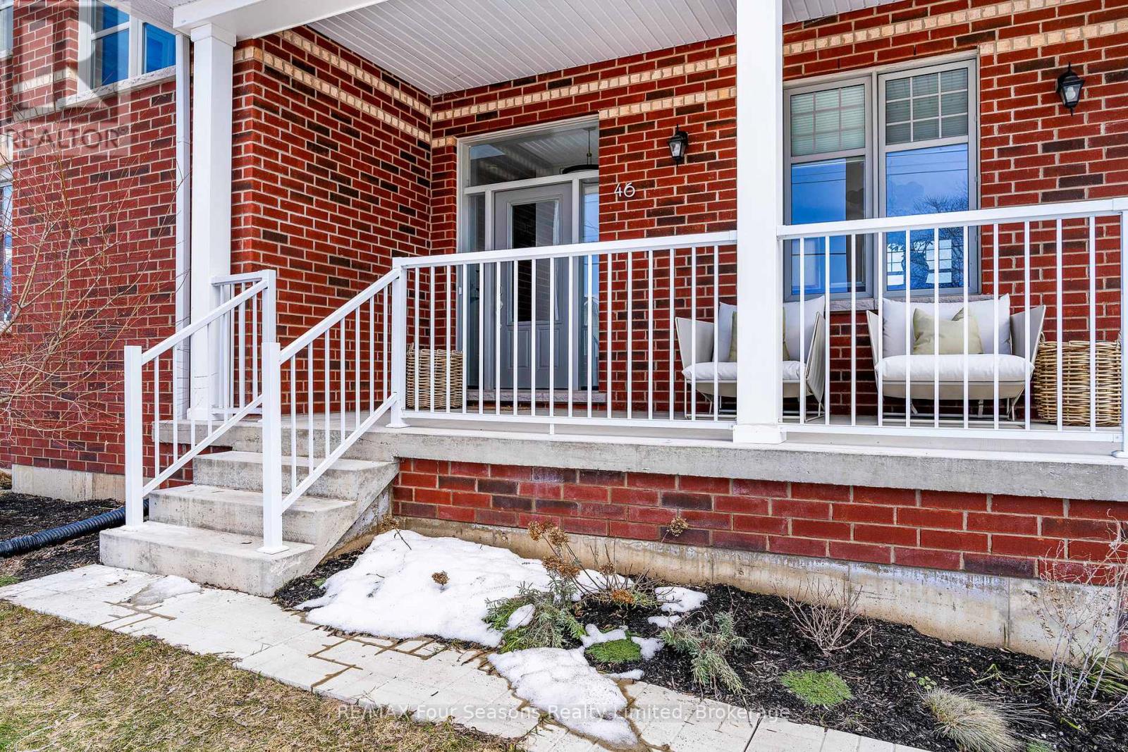 46 Francis Street E, Clearview, Ontario  L0M 1G0 - Photo 4 - S12019324