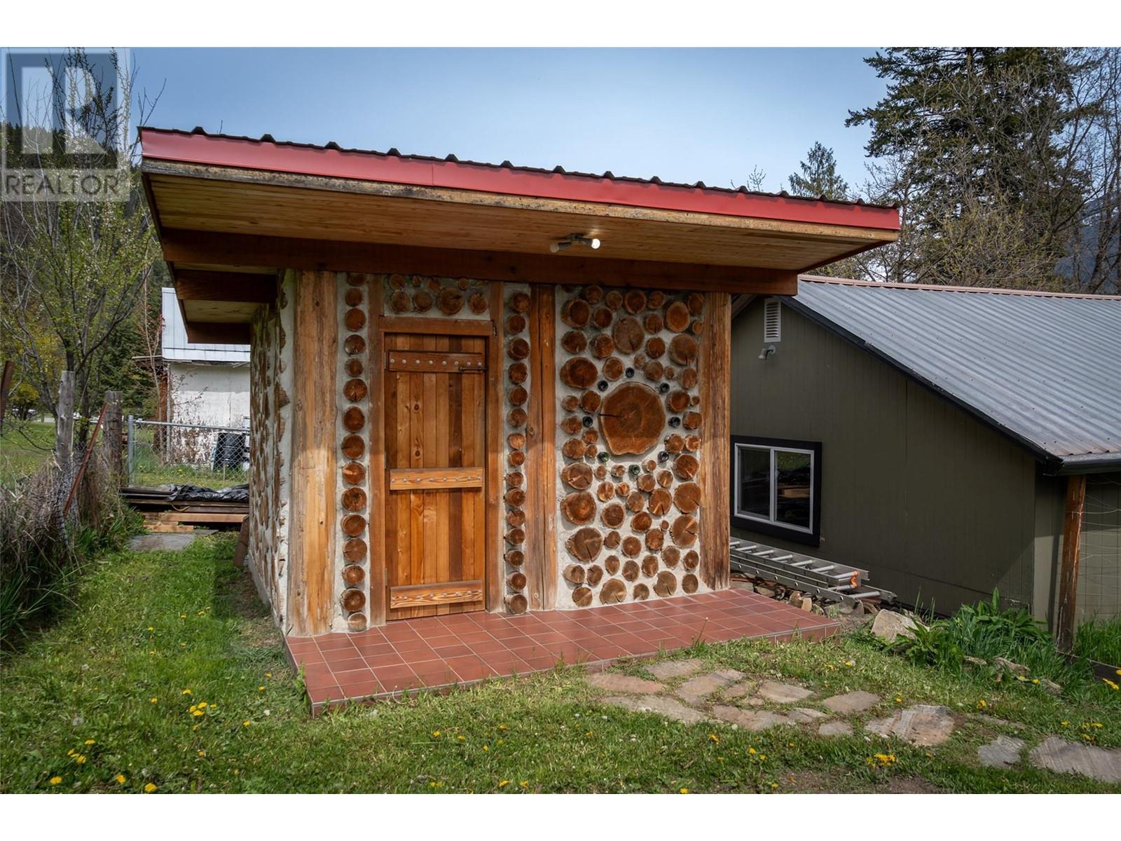 127 8th North Street, Kaslo, British Columbia  V0G 1M0 - Photo 38 - 10337497