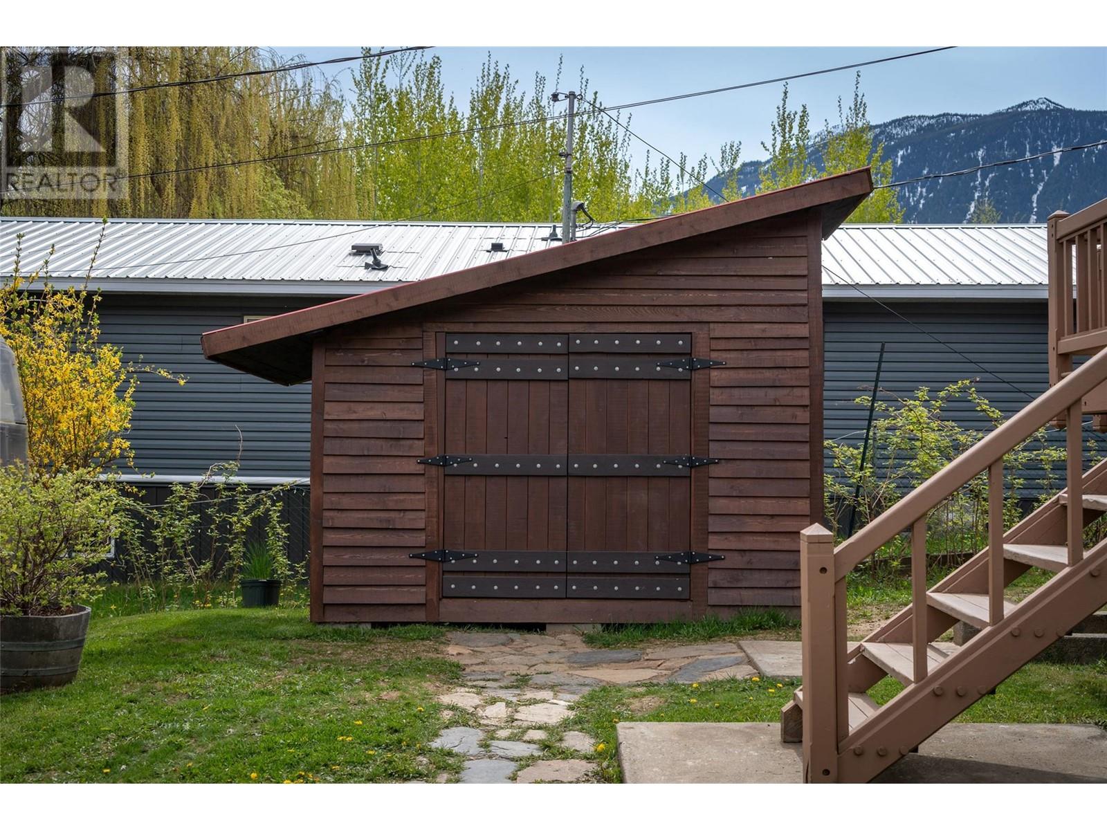 127 8th North Street, Kaslo, British Columbia  V0G 1M0 - Photo 40 - 10337497