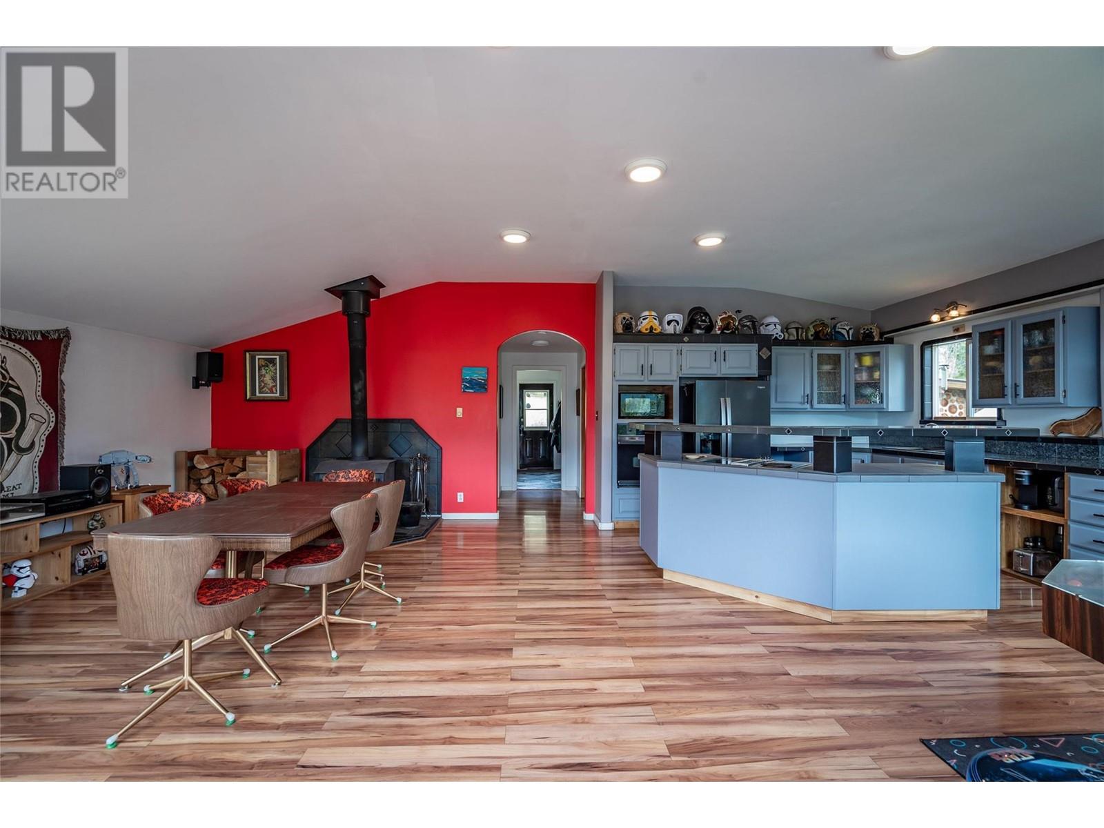 127 8th North Street, Kaslo, British Columbia  V0G 1M0 - Photo 6 - 10337497