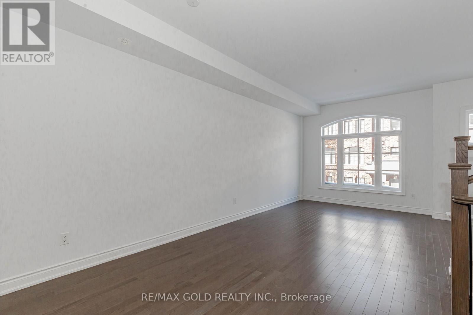 151 - 55 Lunar Crescent, Mississauga (Streetsville), Ontario  L5M 2R2 - Photo 8 - W12019376