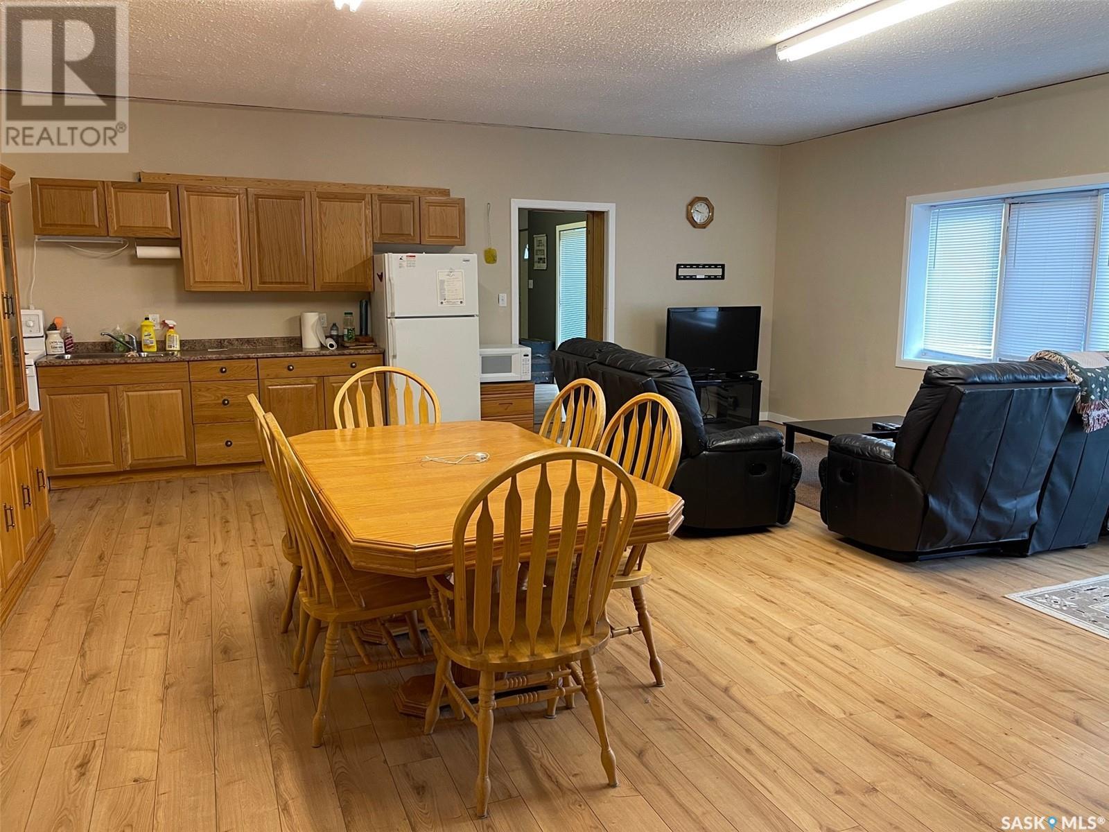 Property at 209 Pine STREET image 4