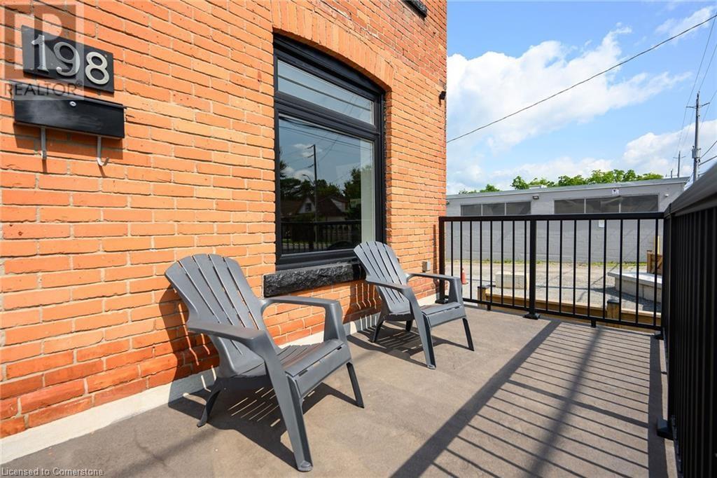 Property at 198 DUNDURN Street S image 3