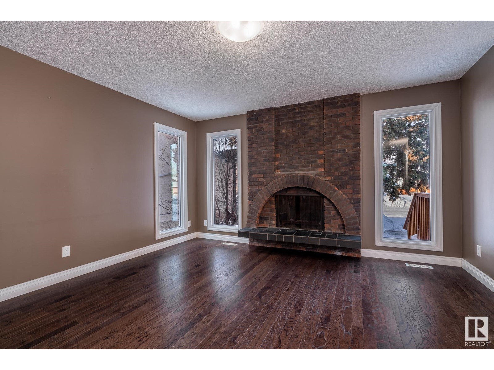 Property at 2043 49A ST NW image 3