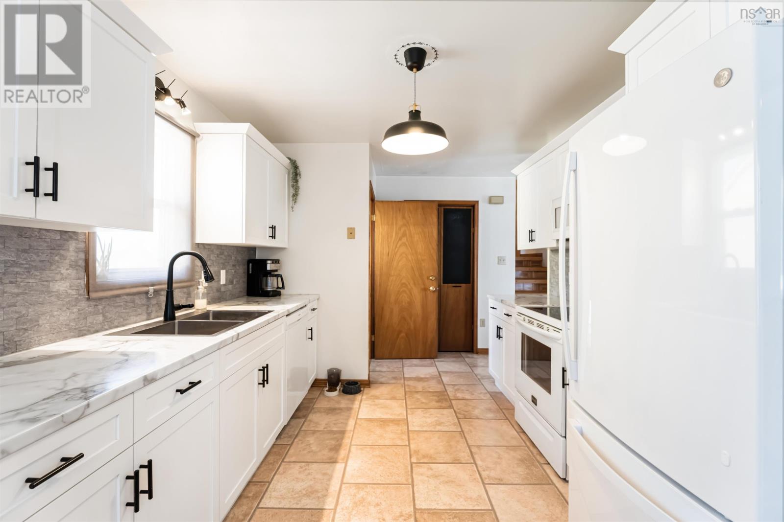 759 Obrien Street, Windsor, Nova Scotia  B0N 2T0 - Photo 8 - 202504897