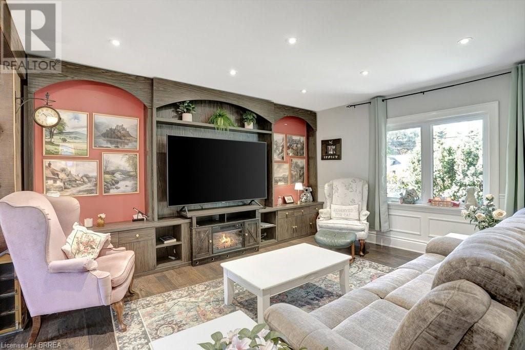 Property at 41 LOCKS Road image 5