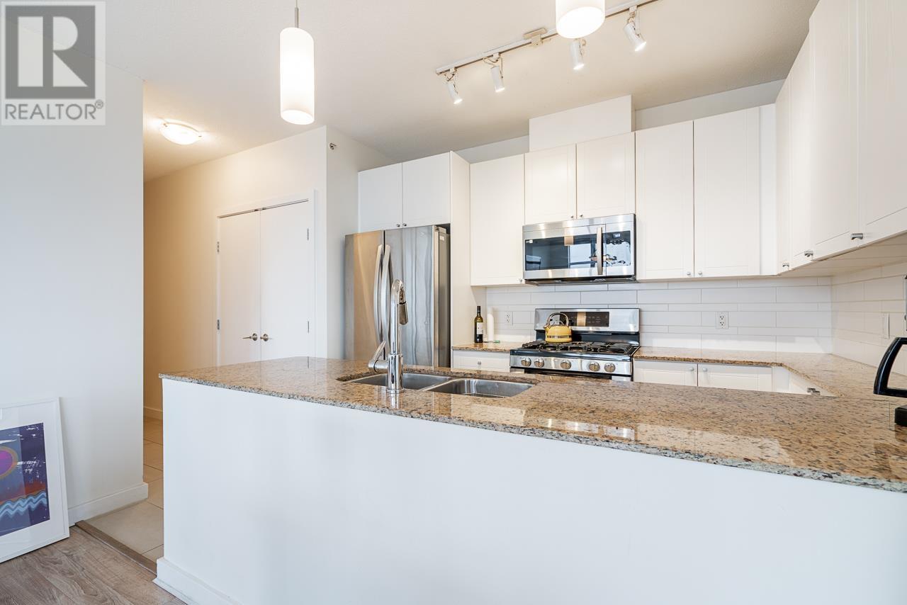 1102 280 Ross Drive, New Westminster, British Columbia  V3L 0C2 - Photo 14 - R2977715