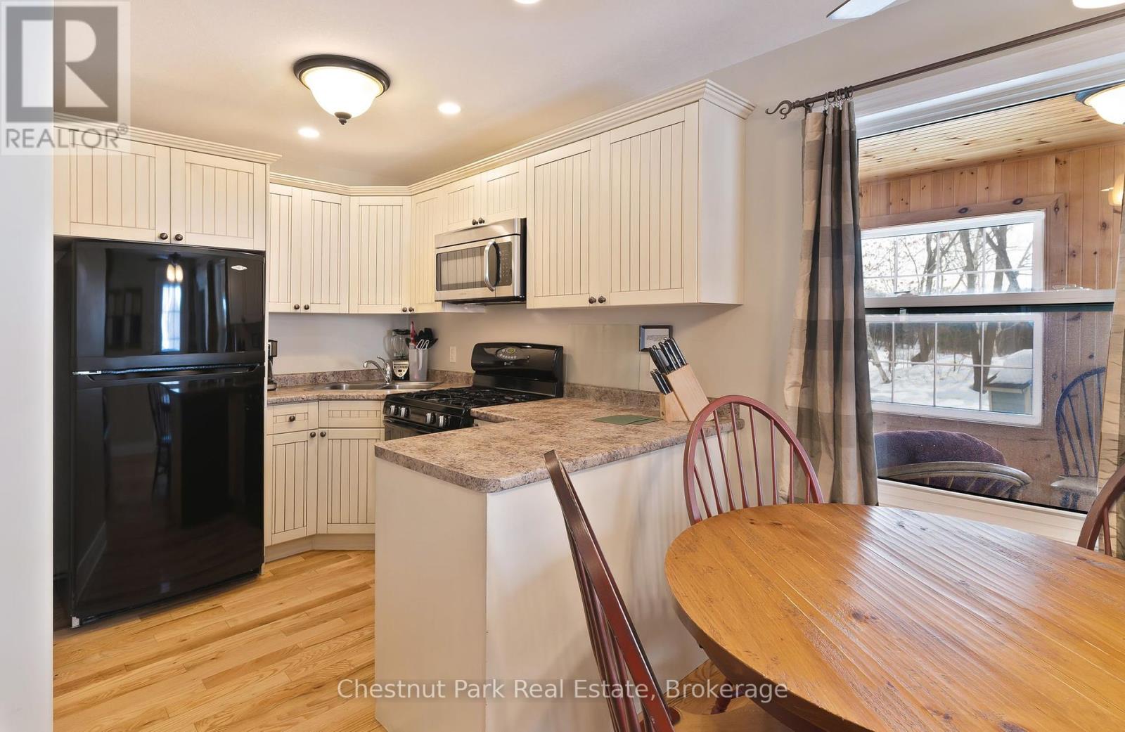 1052 Rat Bay 105-8 Road, Lake Of Bays (Franklin), Ontario  P1H 2J6 - Photo 9 - X12019460