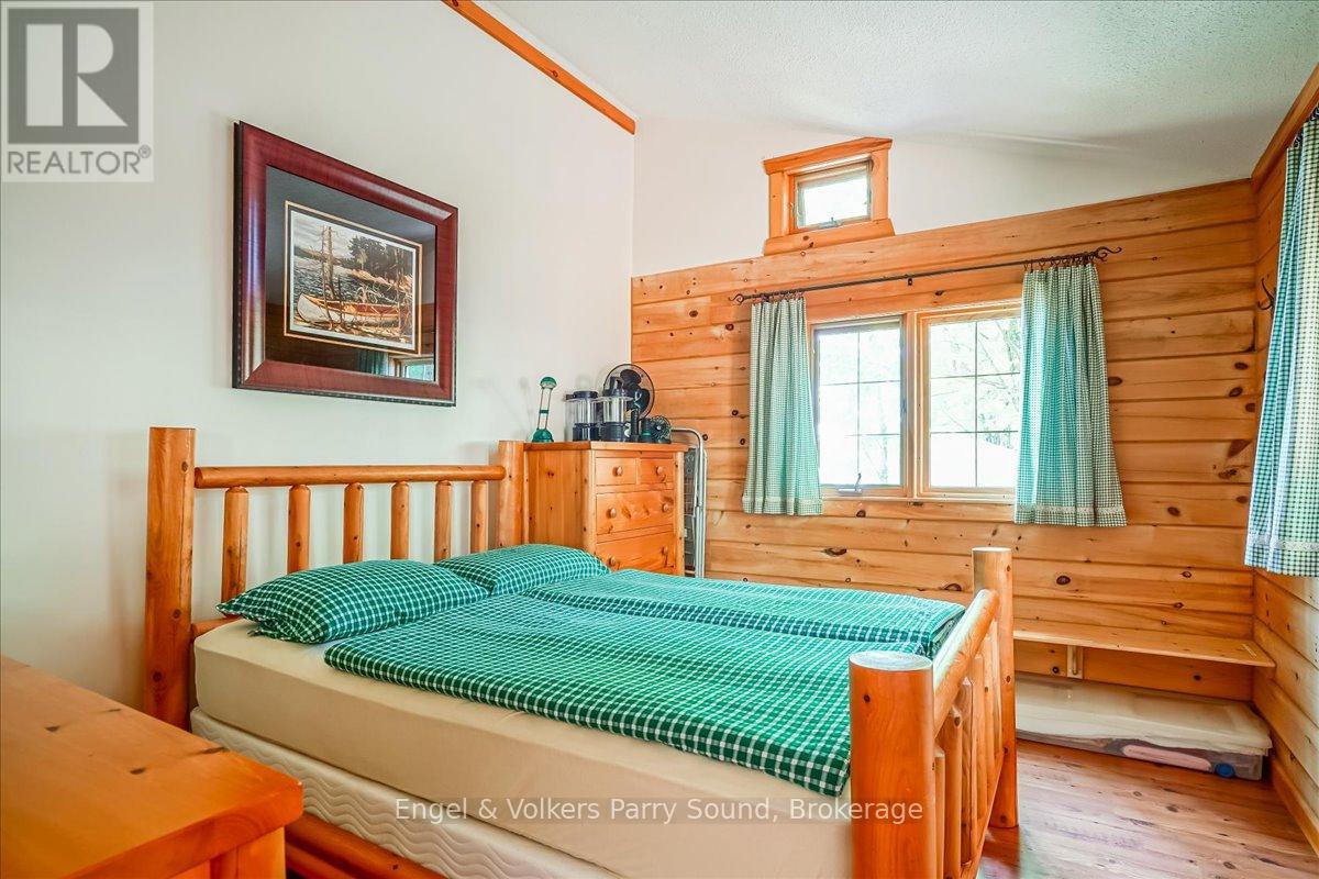 1 Island 40c, Carling, Ontario  P0G 1G0 - Photo 15 - X12019467