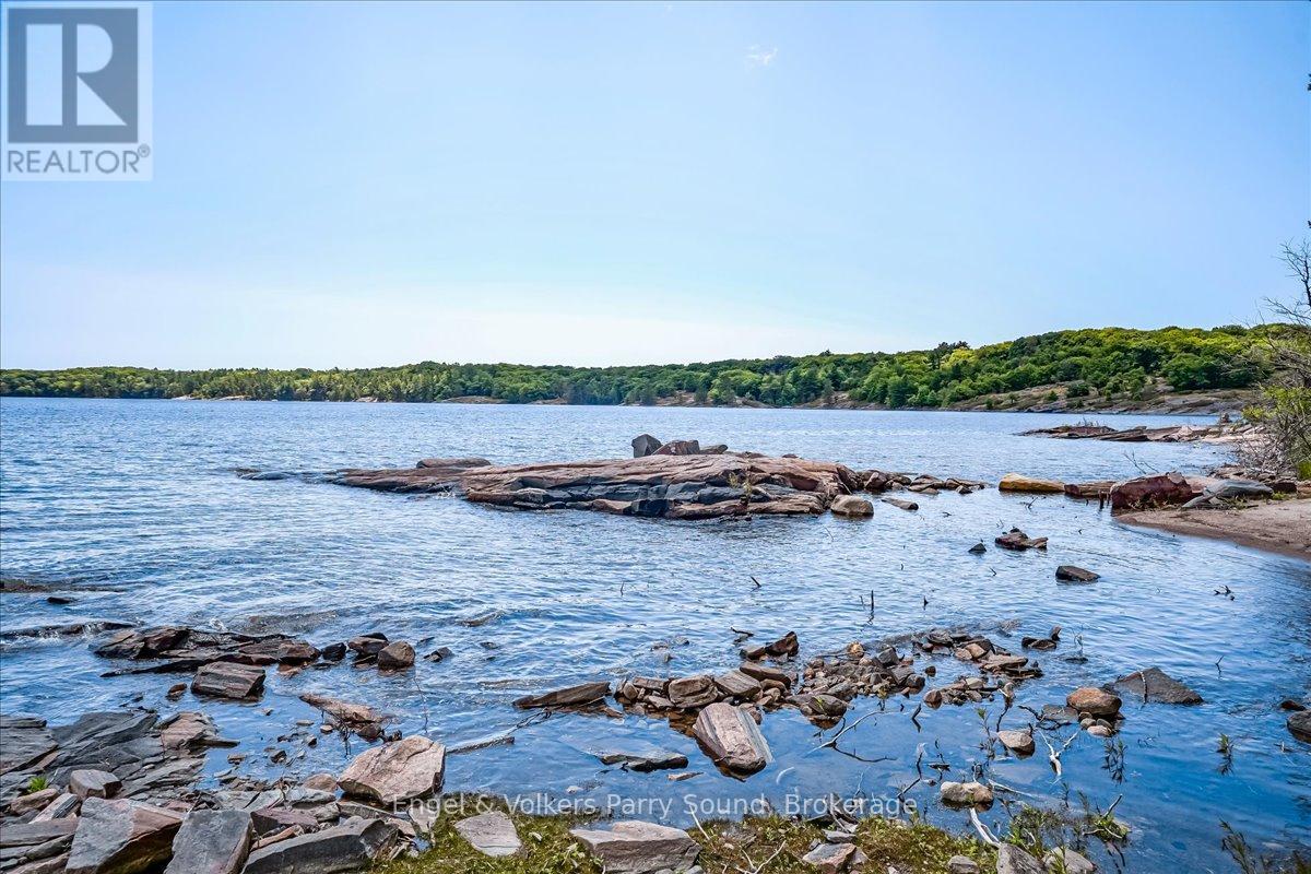 1 Island 40c, Carling, Ontario  P0G 1G0 - Photo 35 - X12019467