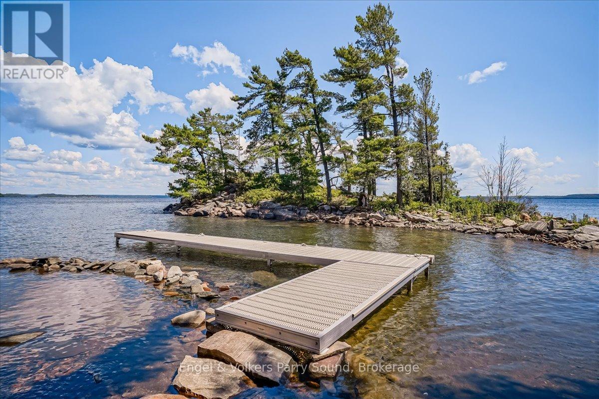 1 Island 40c, Carling, Ontario  P0G 1G0 - Photo 36 - X12019467