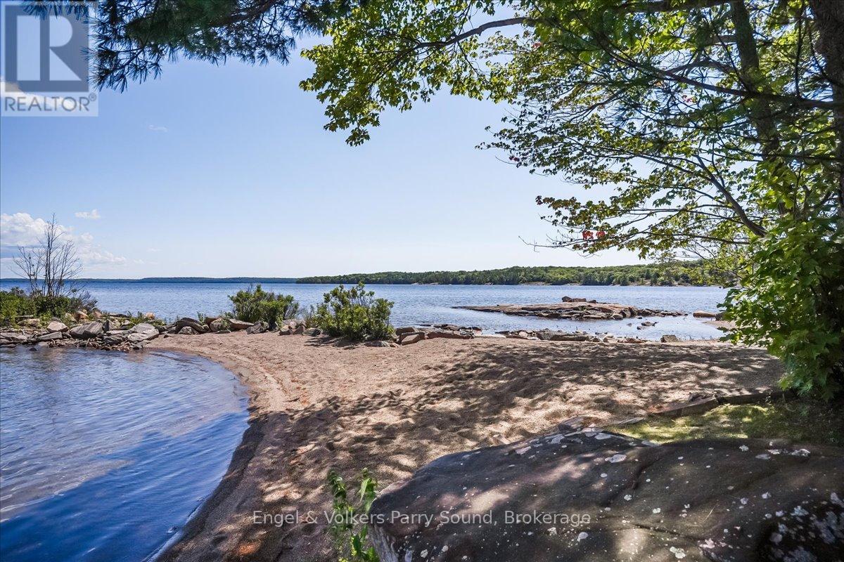 1 Island 40c, Carling, Ontario  P0G 1G0 - Photo 37 - X12019467