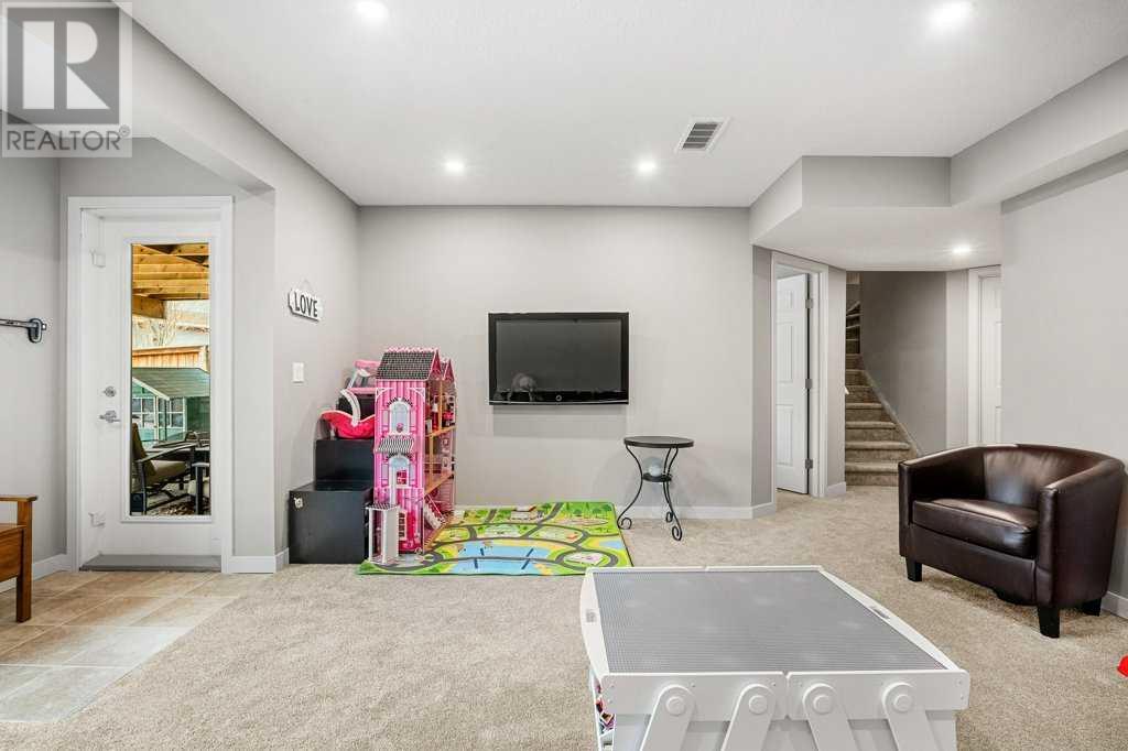 102 Masters Point Se, Calgary, Alberta  T3M 2B3 - Photo 38 - A2199707