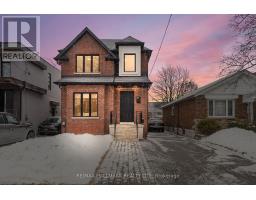 23 ROBLIN AVENUE, Toronto, Ontario