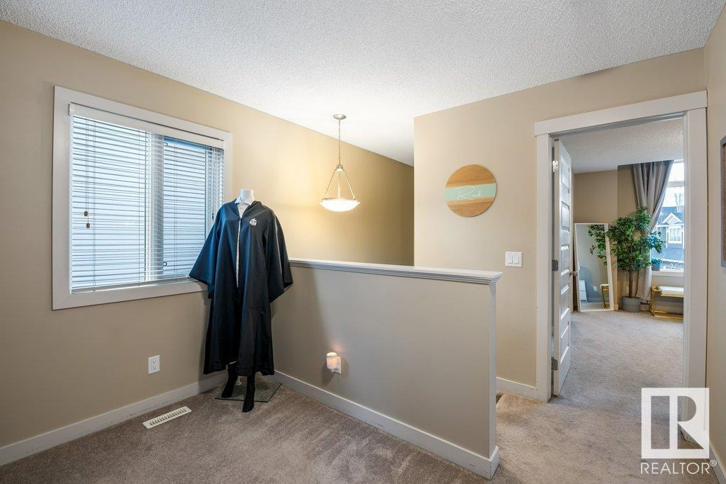 2109 Trumpeter Wy Nw, Edmonton, Alberta  T5S 0G1 - Photo 18 - E4425703