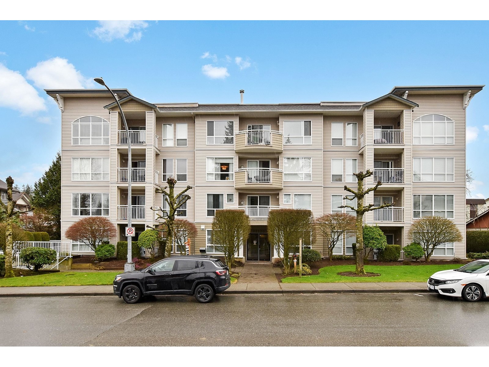101 32120 Mt Waddington Avenue, Abbotsford, British Columbia  V2T 2E8 - Photo 2 - R2977410