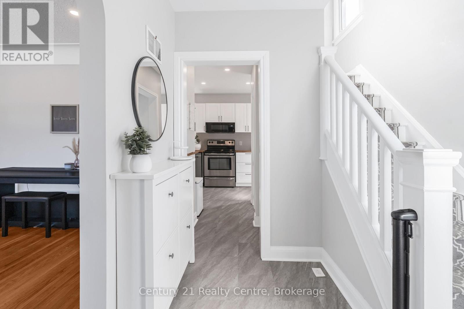 Property at 22 NORTHHAVEN ROAD image 5