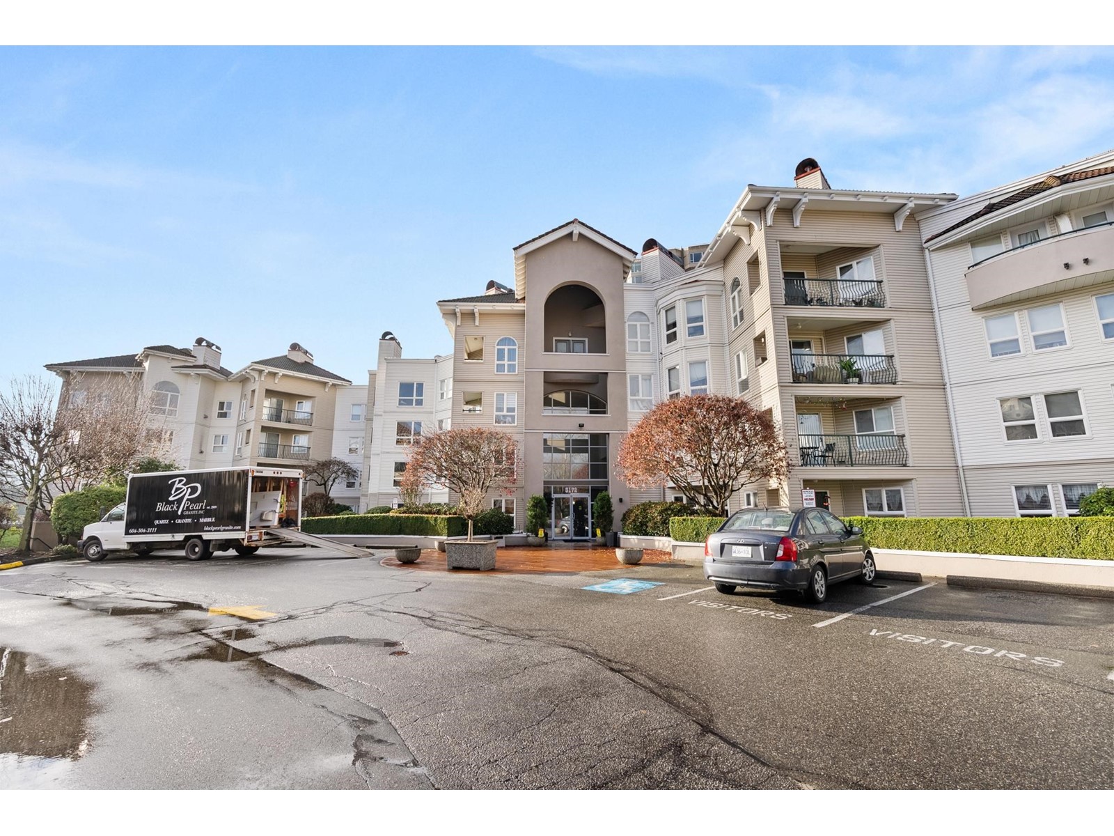 108 3172 Gladwin Road, Abbotsford, British Columbia  V2T 5T3 - Photo 2 - R2977671
