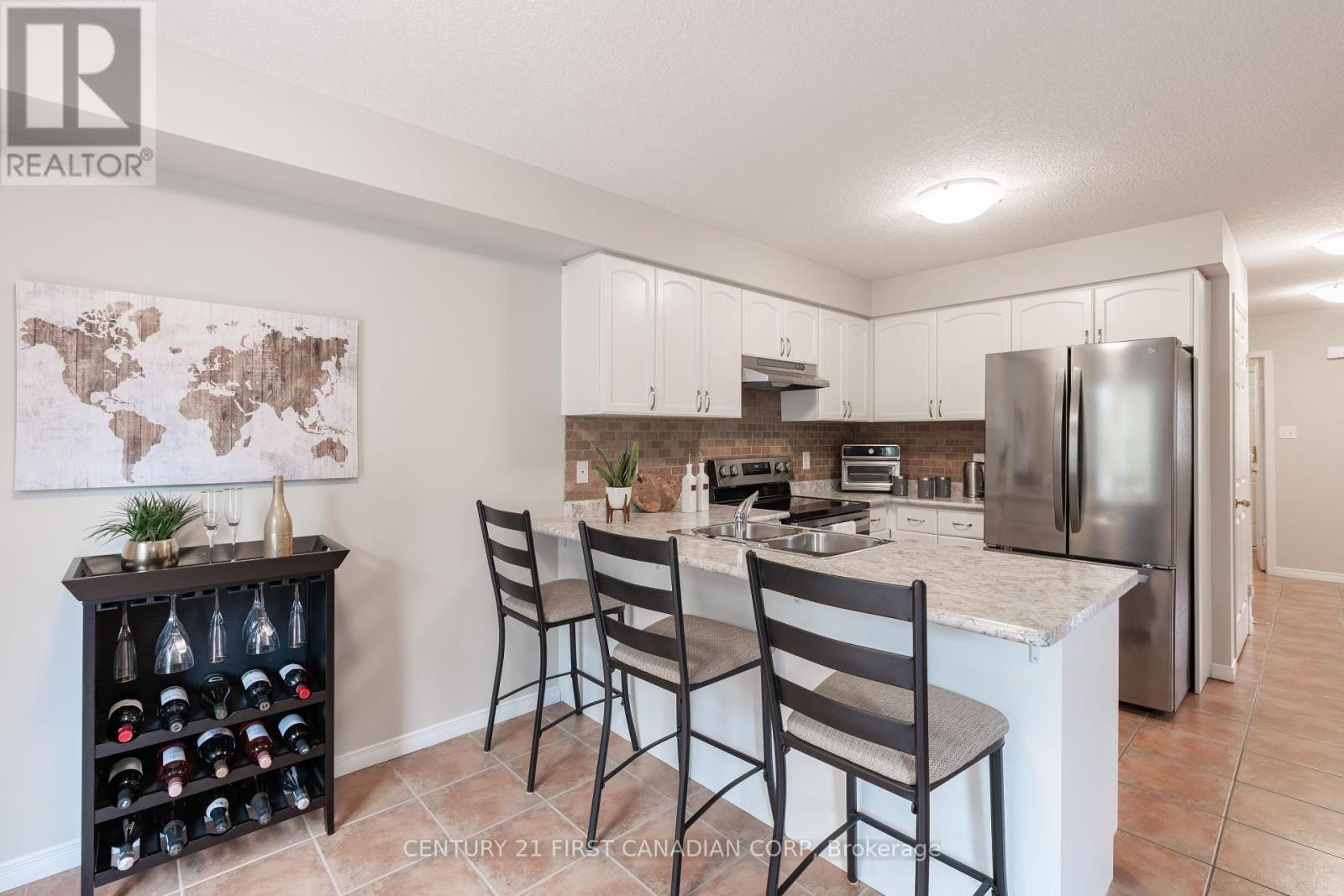 Photo 12 of 48 for 2067 Foxwood Avenue