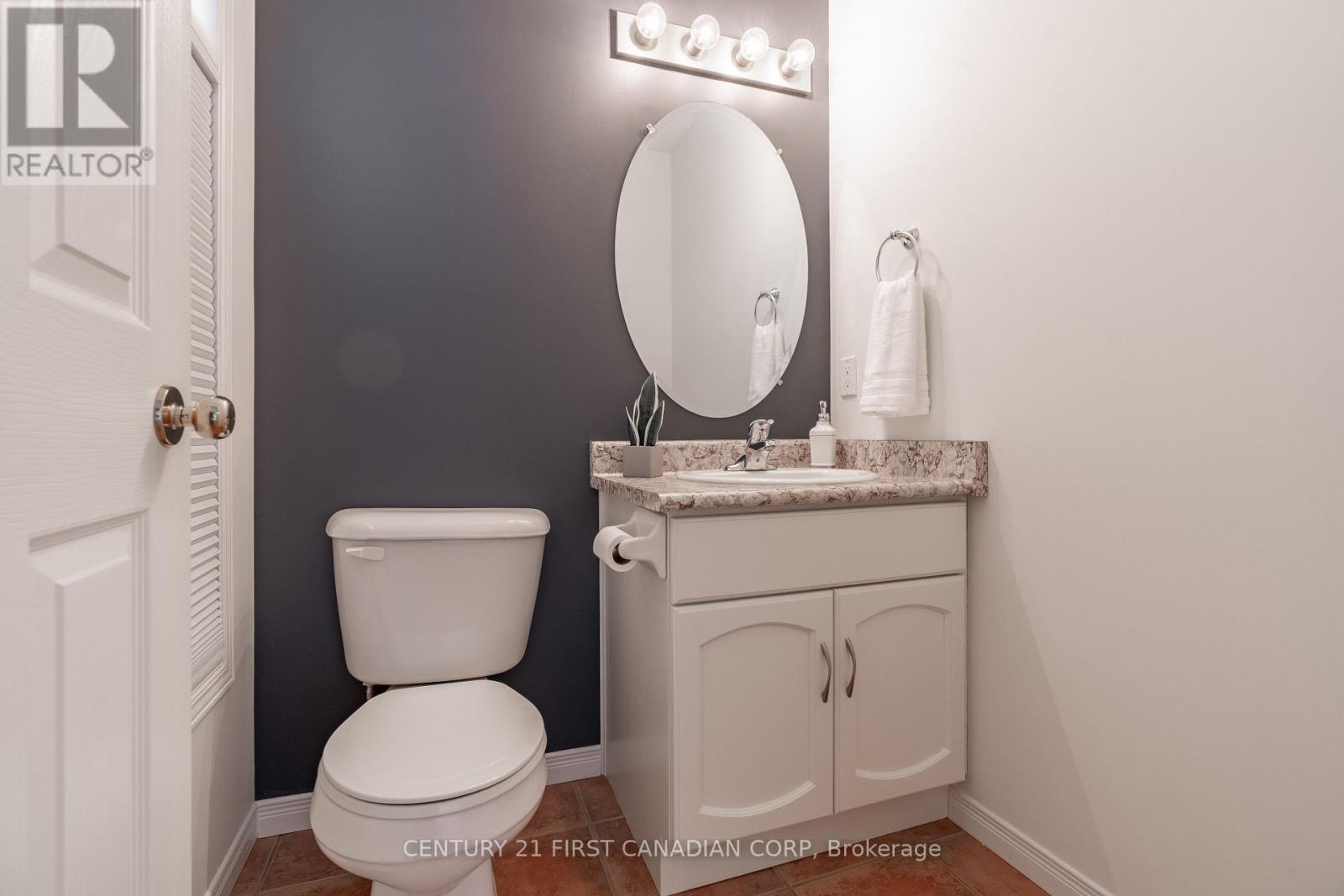 Photo 7 of 48 for 2067 Foxwood Avenue