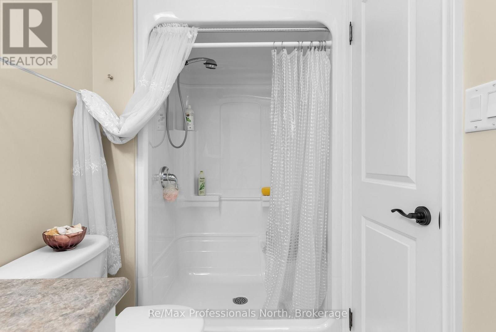 402 - 391 James Street W, Gravenhurst, Ontario  P1P 0A5 - Photo 25 - X12019583