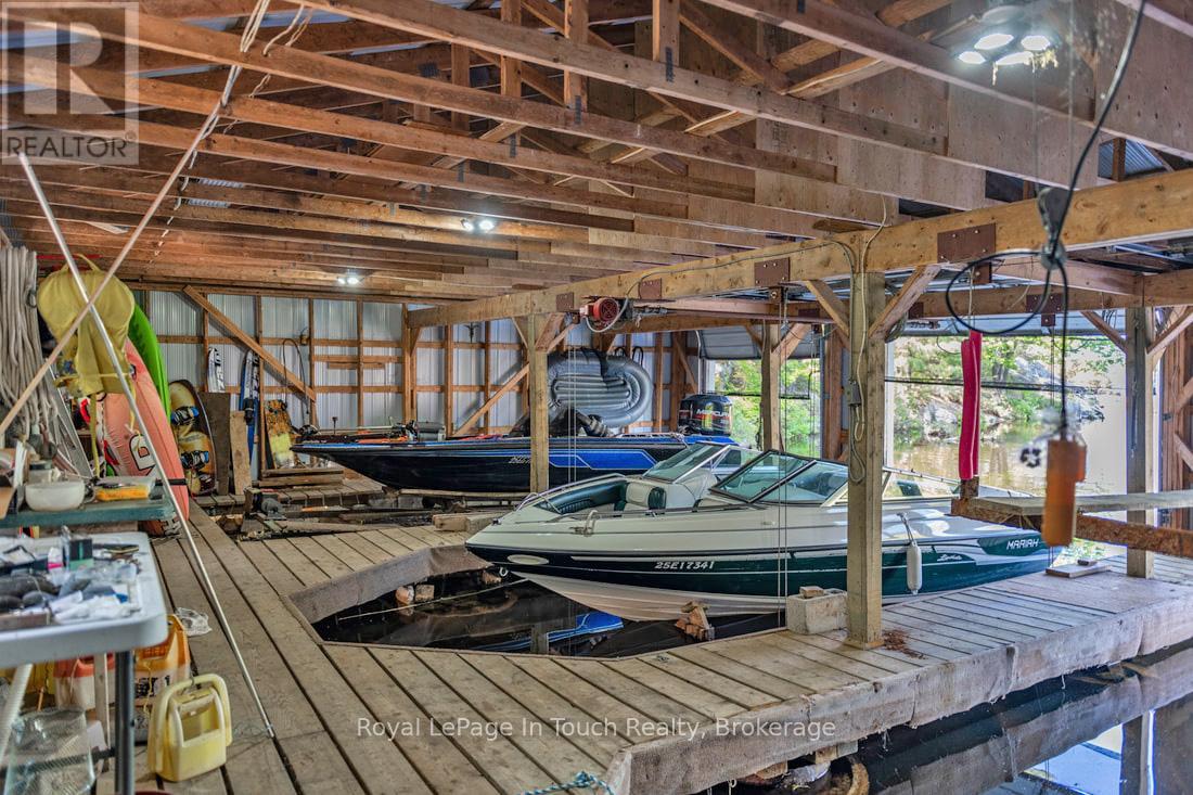 285 Crooked Bay Road, Georgian Bay, Ontario  L0K 1S0 - Photo 12 - X12019635