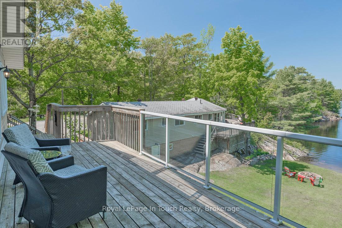285 Crooked Bay Road, Georgian Bay, Ontario  L0K 1S0 - Photo 21 - X12019635