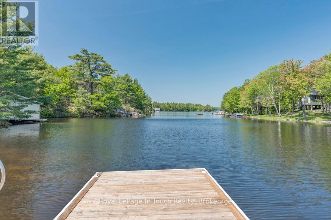 285 Crooked Bay Road, Georgian Bay, Ontario  L0K 1S0 - Photo 22 - X12019635