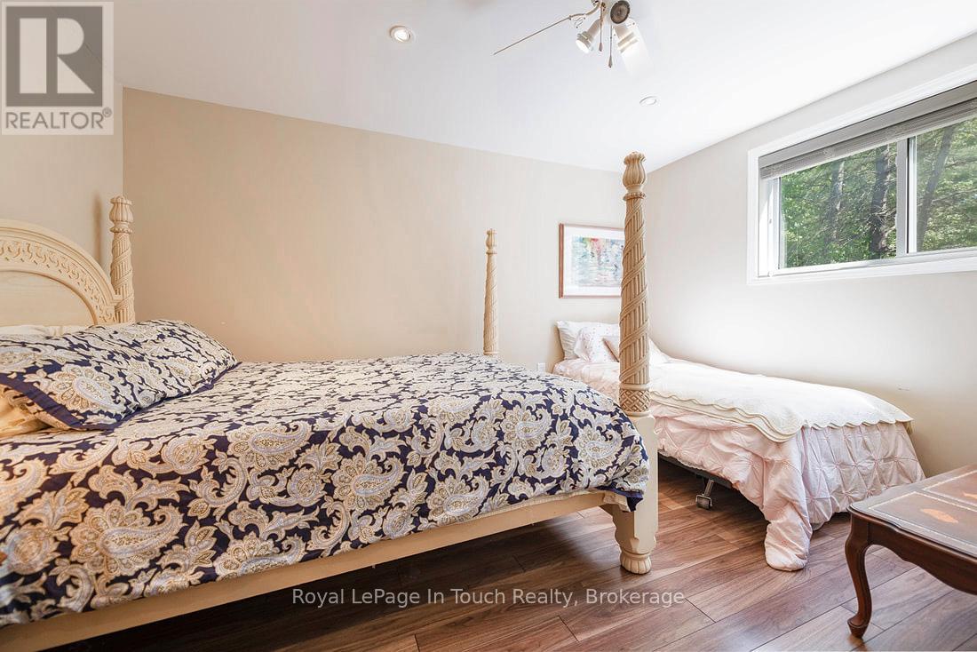 285 Crooked Bay Road, Georgian Bay, Ontario  L0K 1S0 - Photo 31 - X12019635
