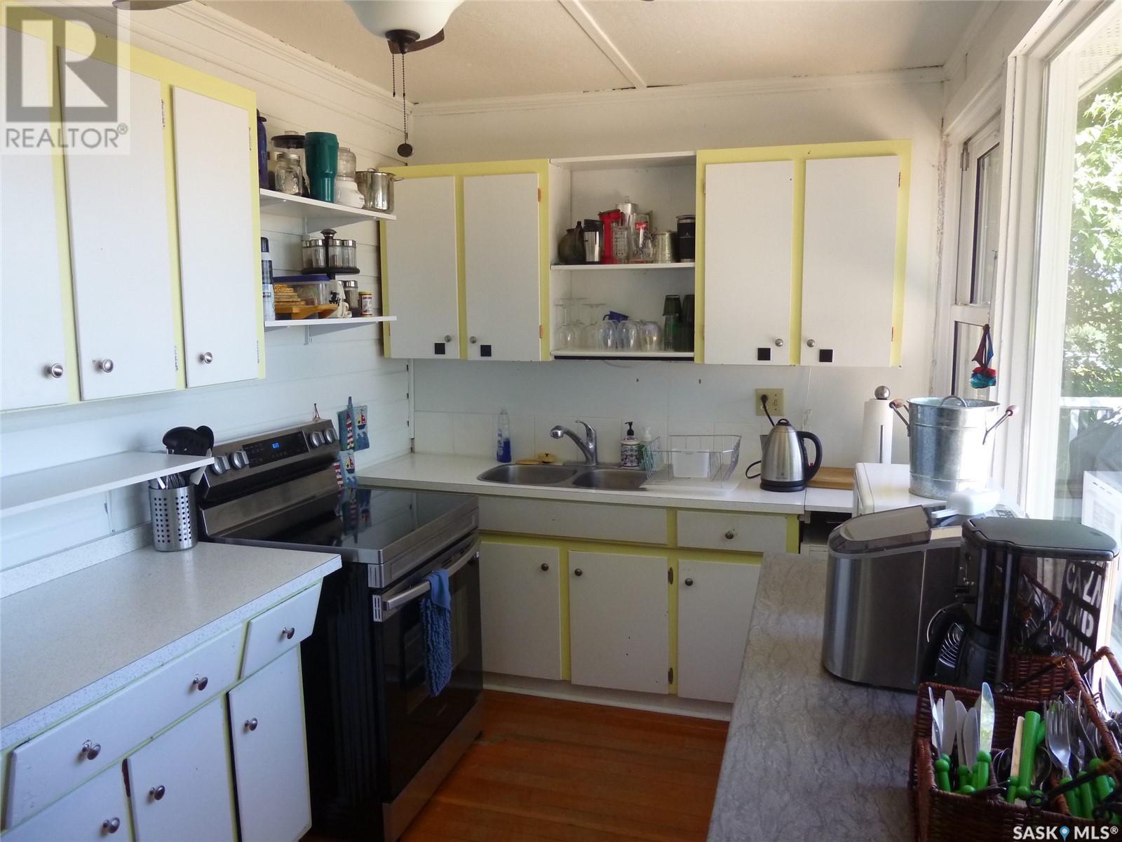 347 Daly Avenue, Regina Beach, Saskatchewan  S0G 4C0 - Photo 16 - SK998605