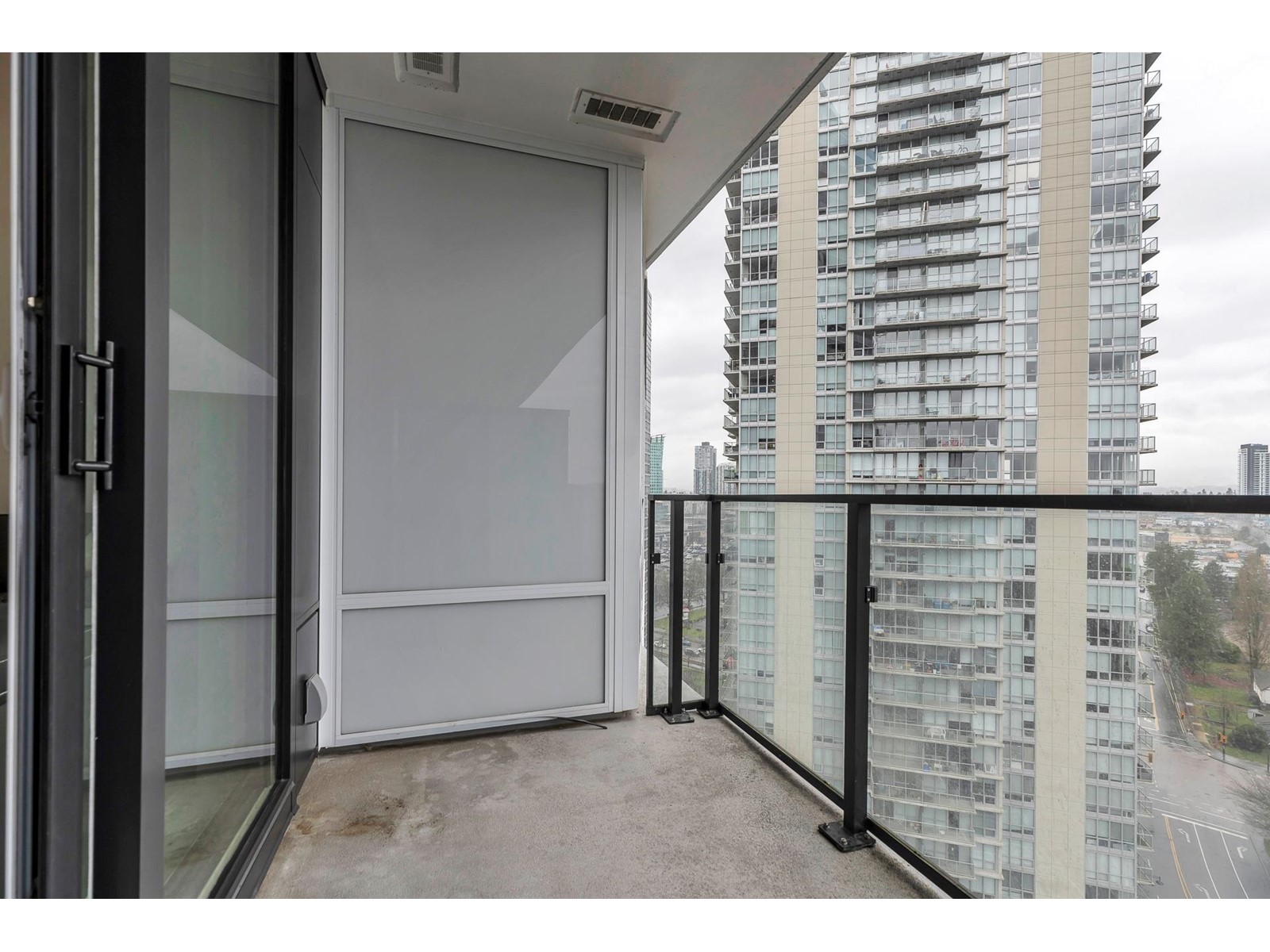 1805 9887 Whalley Boulevard, Surrey, British Columbia  V3T 0P4 - Photo 16 - R2976063