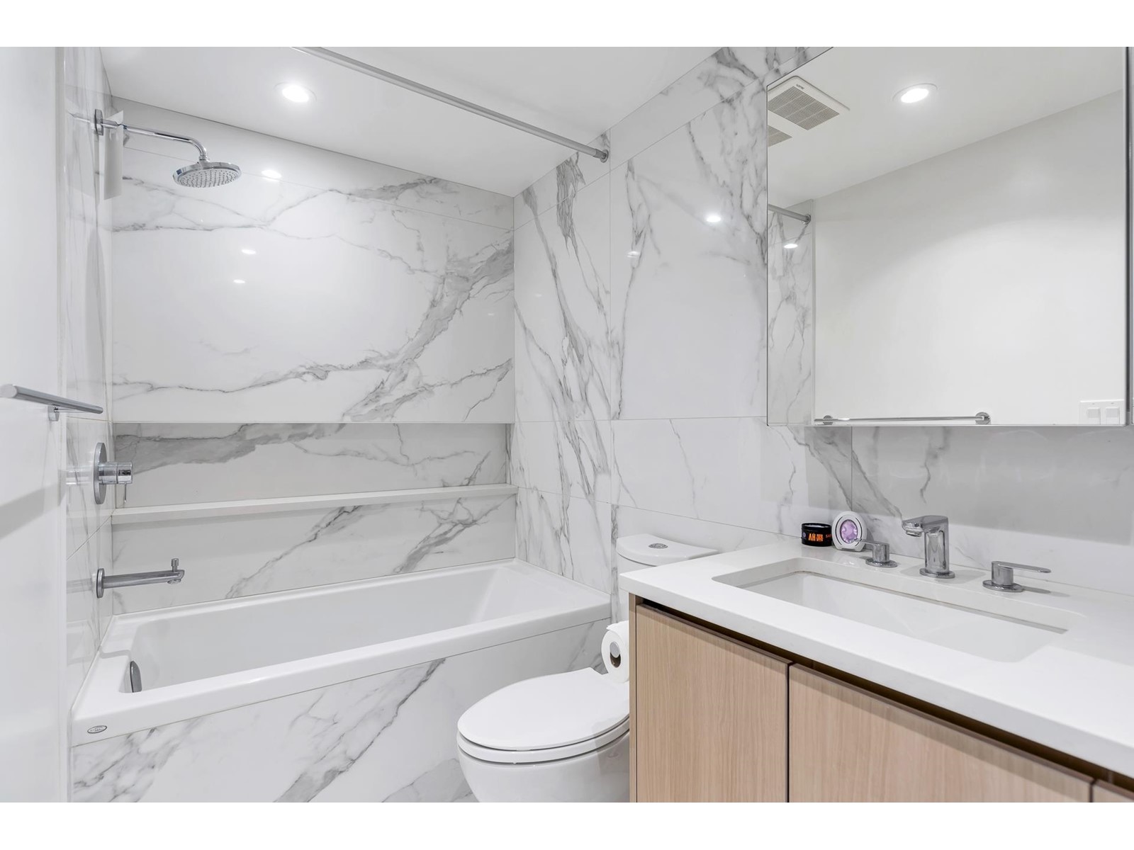 1805 9887 Whalley Boulevard, Surrey, British Columbia  V3T 0P4 - Photo 22 - R2976063