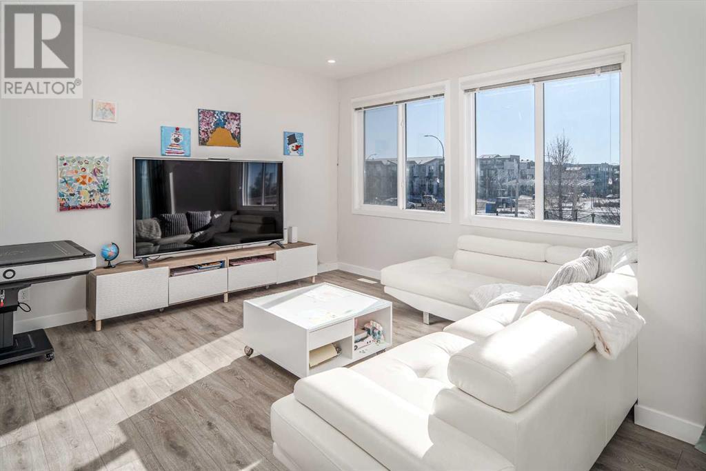 12 Seton Rise Se, Calgary, Alberta  T3M 2V3 - Photo 4 - A2198703
