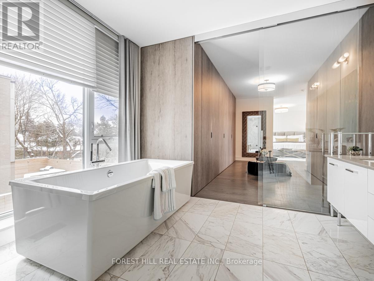 7 Fairmeadow Avenue, Toronto, Ontario  M2P 1W6 - Photo 34 - C11962022