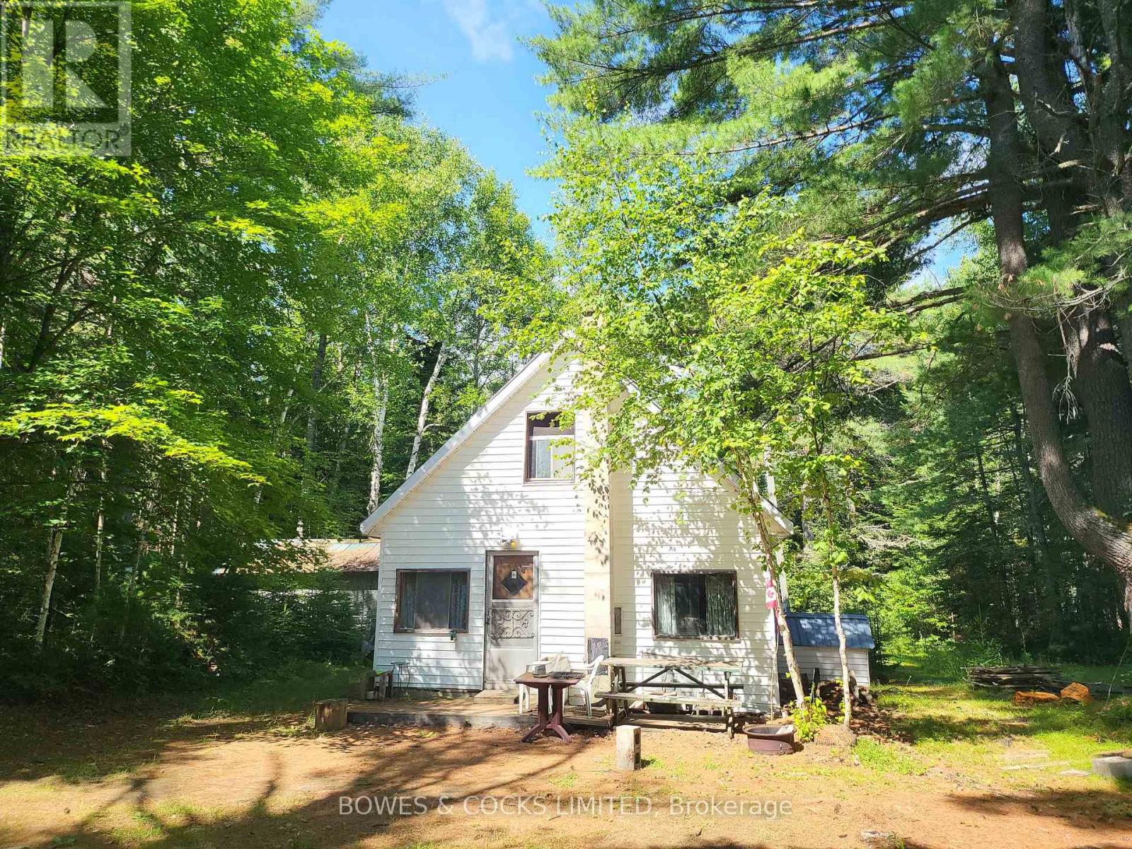 24 ROBINSON ROAD, Hastings Highlands, Ontario