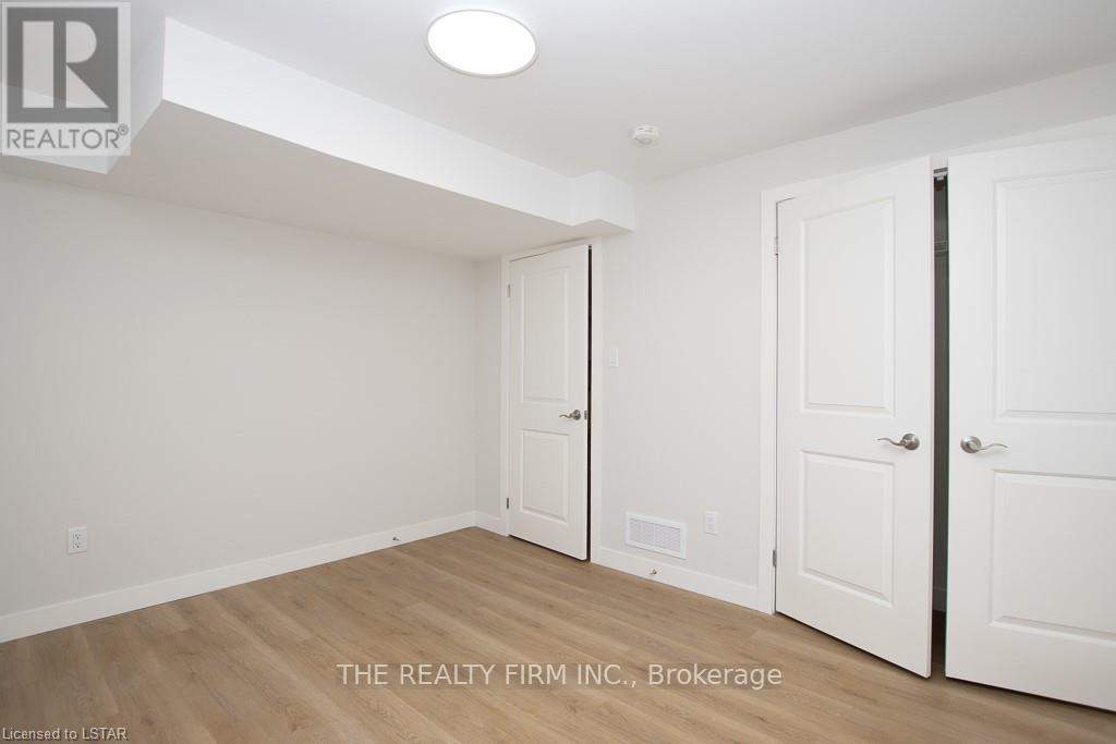 #b - 236 Elizabeth Street, Southwest Middlesex, Ontario  N0L 1M0 - Photo 15 - X12019690