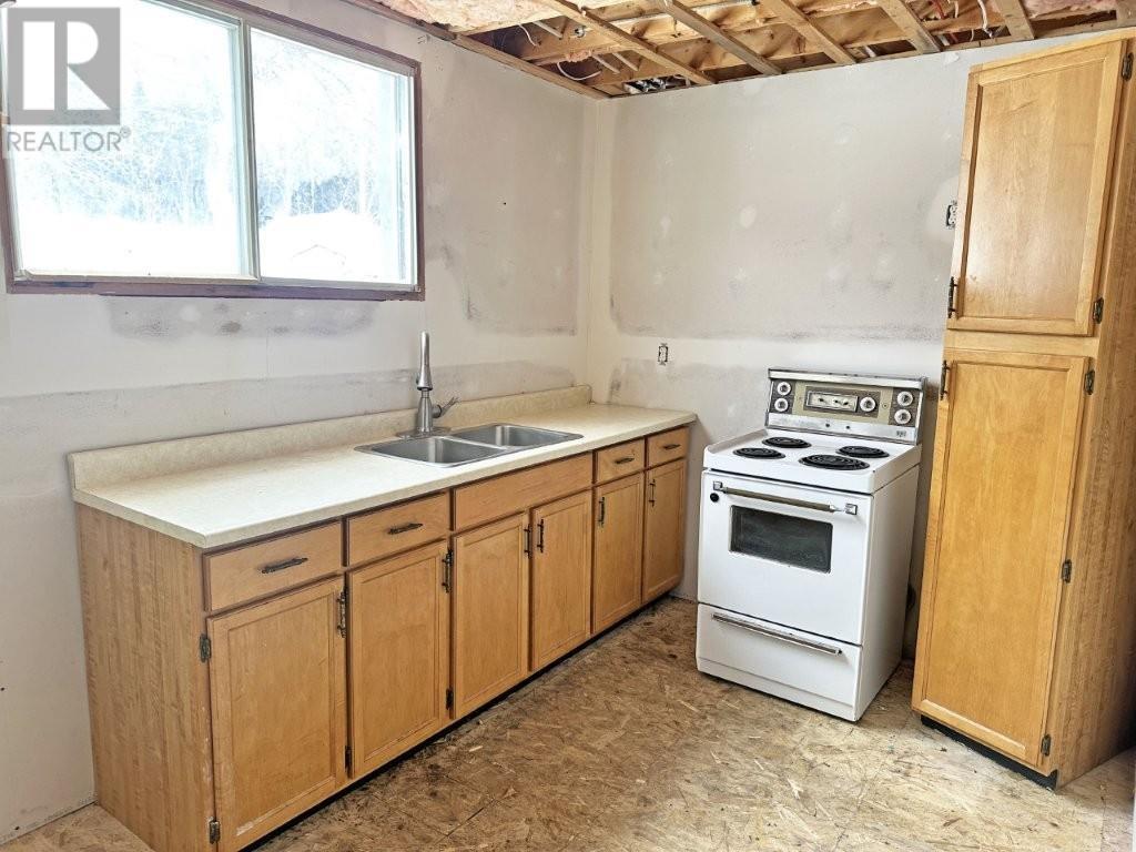 703 Hodder Ave, Thunder Bay, Ontario  P7A 1W2 - Photo 33 - TB250436
