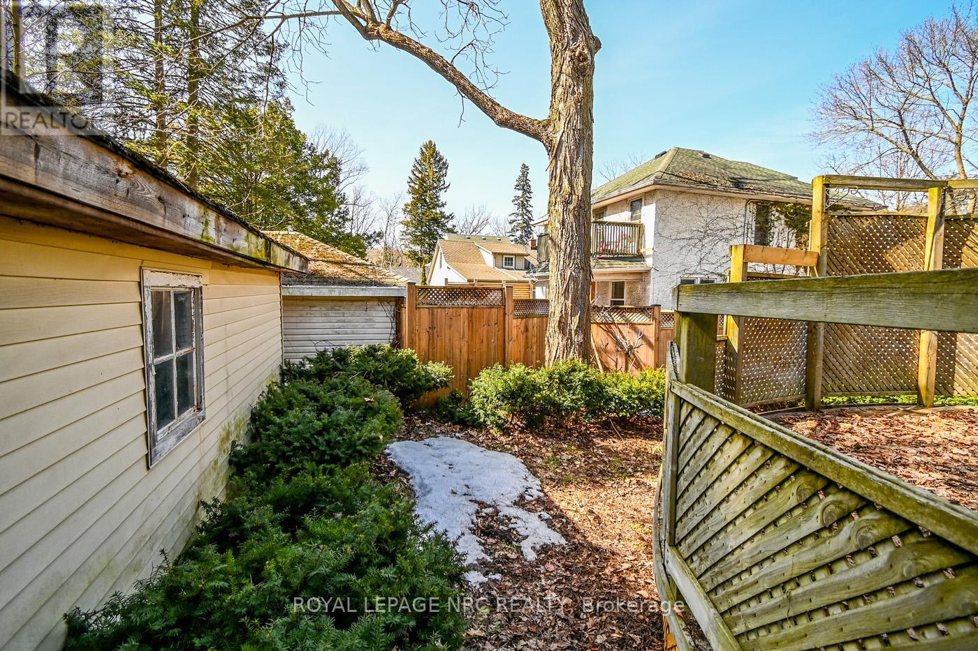 1548 Pelham Street, Pelham, Ontario  L0S 1E0 - Photo 25 - X12019749