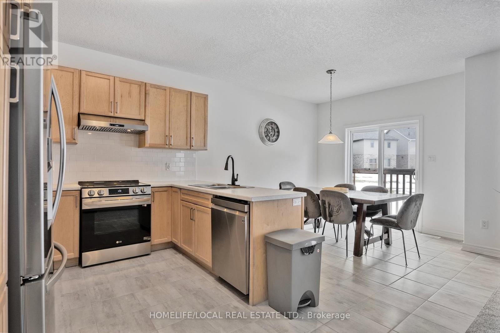 4 Rowland Street, Collingwood, Ontario  L9Y 5M4 - Photo 16 - S12019220