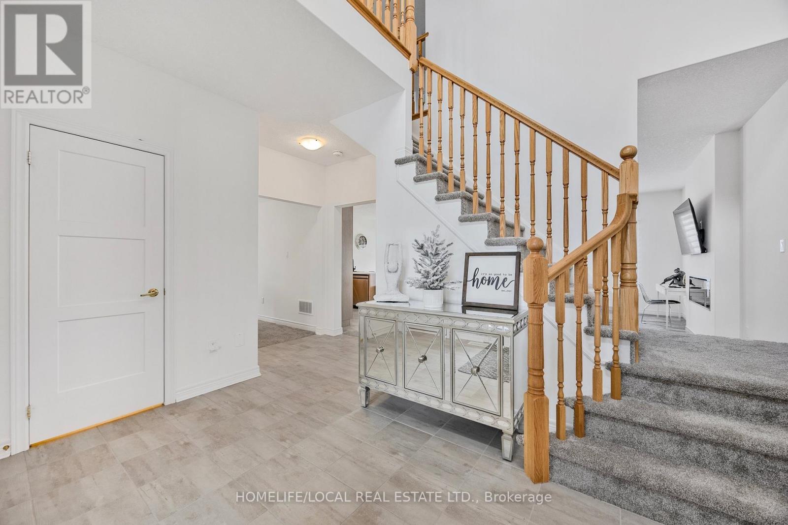 Property at 4 ROWLAND STREET image 5