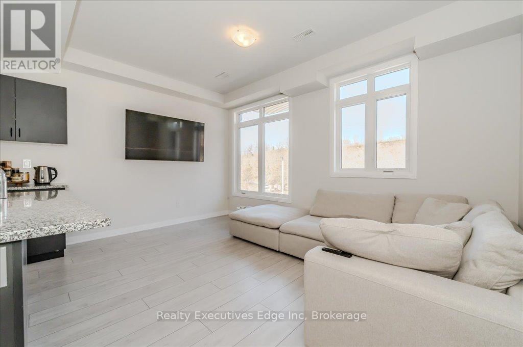 6 - 2 Willow Street, Brant, Ontario  N3L 0K7 - Photo 16 - X12019650